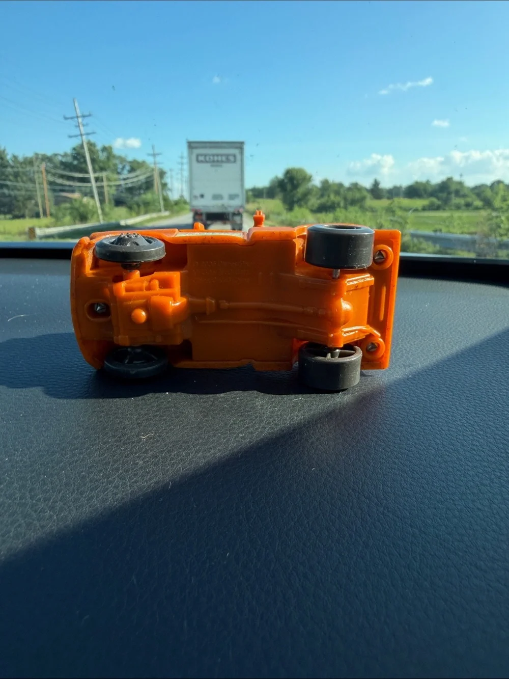 MCDONALDS Disney Pixar Cars Mater Tow Truck PLASTIC TOY CAR